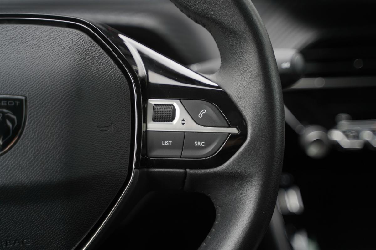 peugeot-208-2024-gasolina-1199cc