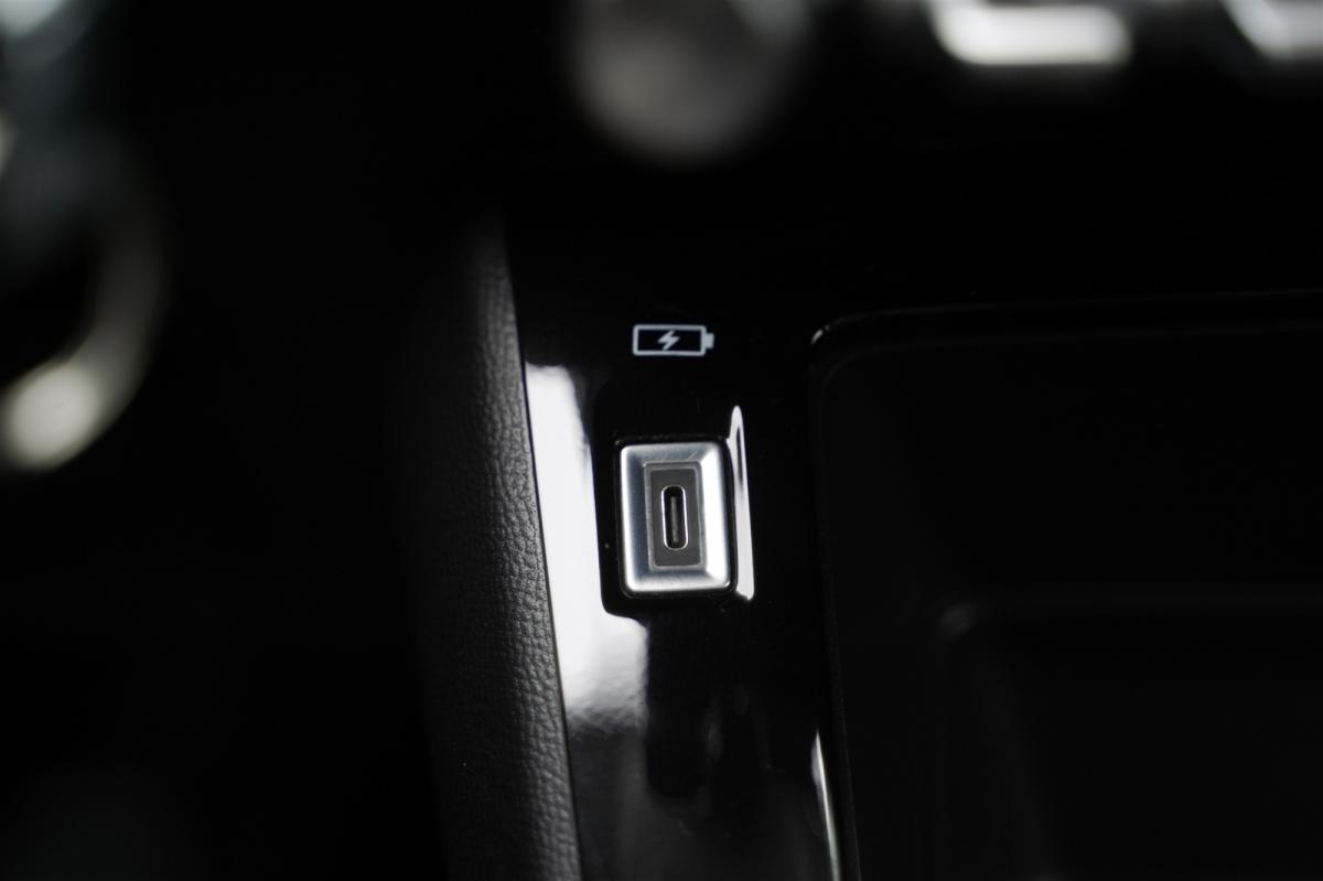 peugeot-208-2024-gasolina-1199cc