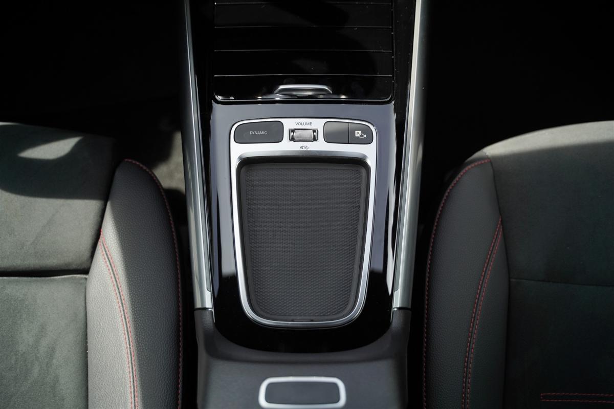 mercedes-benz-eqa-2025-eletrico-500cc