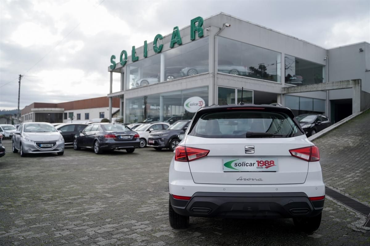 seat-arona-2023-gasolina-999cc