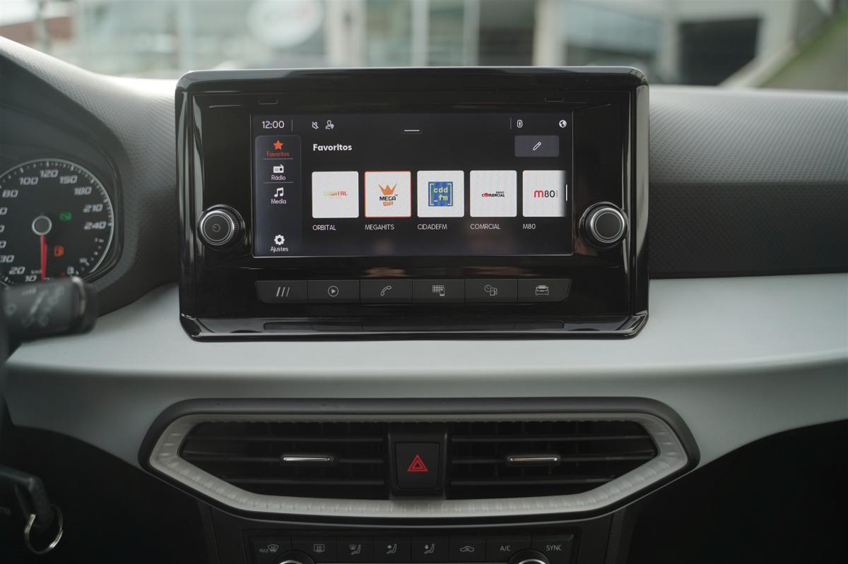 seat-arona-2023-gasolina-999cc