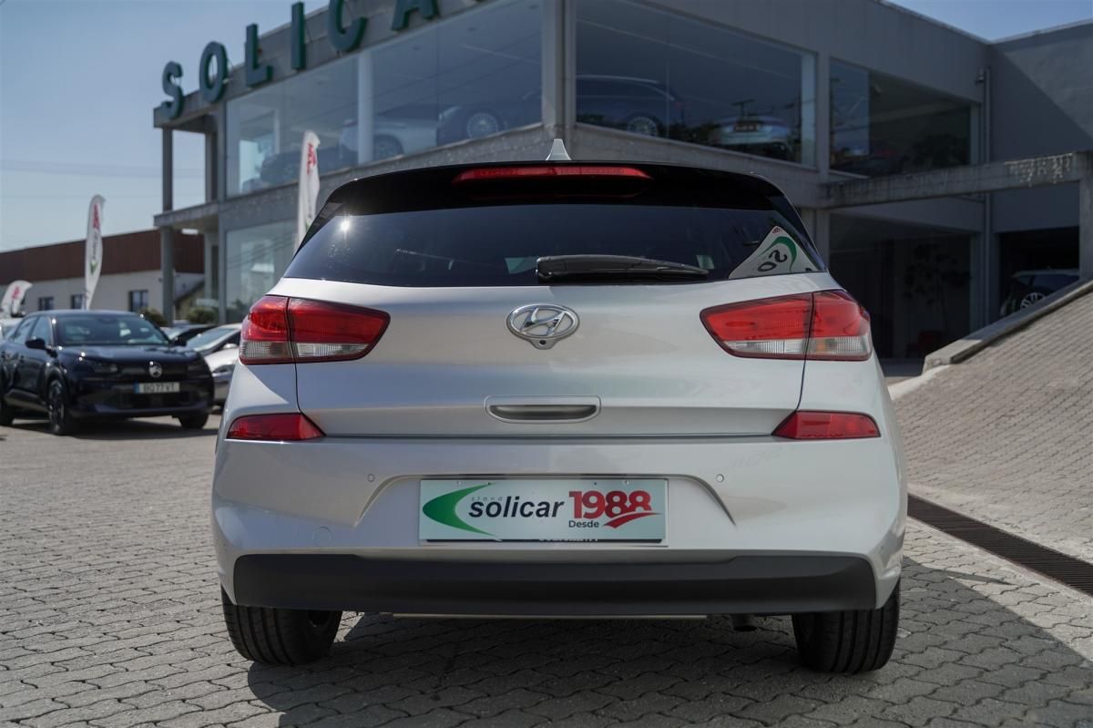 hyundai-i30-2018-diesel-1582cc
