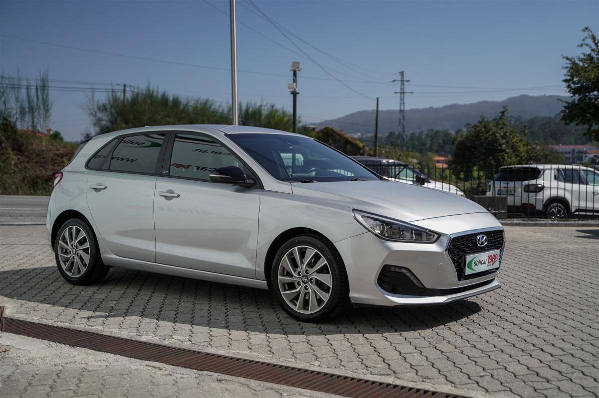 hyundai-i30-2018-diesel-1582cc