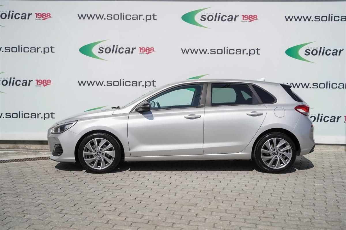 hyundai-i30-2018-diesel-1582cc