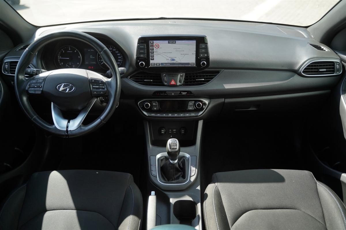 hyundai-i30-2018-diesel-1582cc