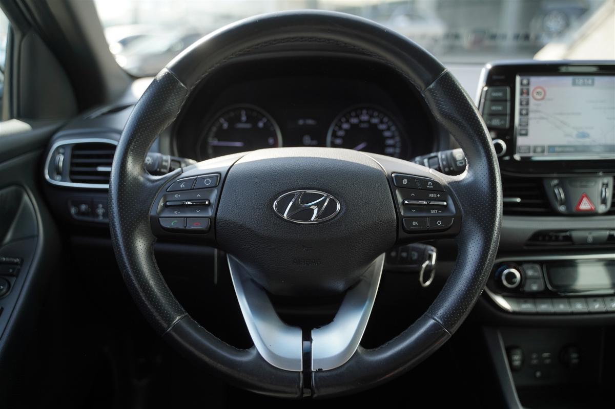 hyundai-i30-2018-diesel-1582cc