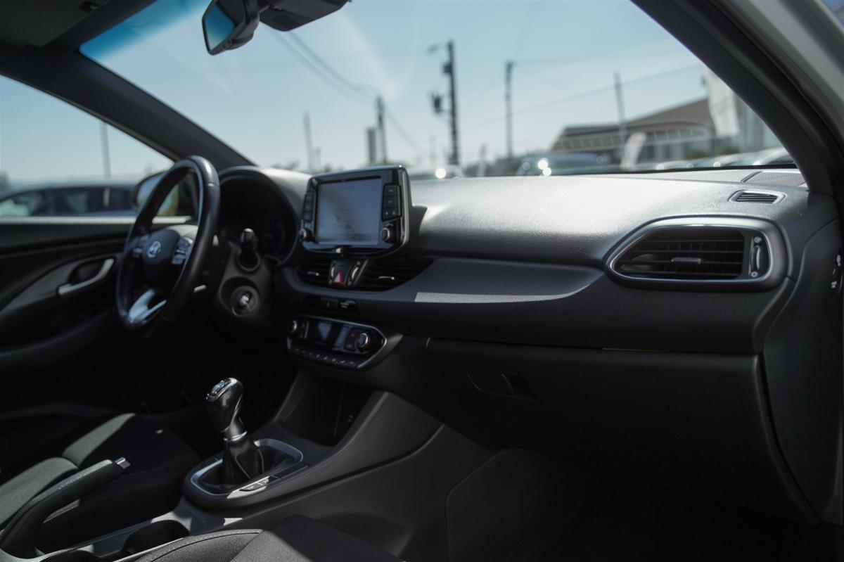 hyundai-i30-2018-diesel-1582cc