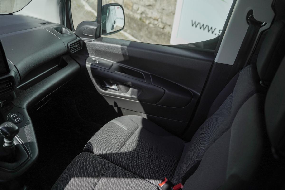 fiat-doblo-2025-diesel-1499cc