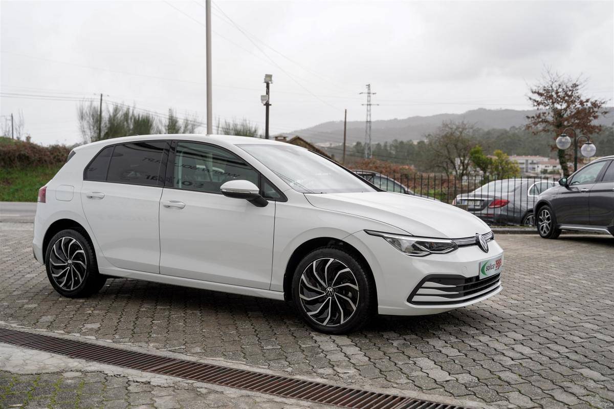 volkswagen-golf-2023-gasolina-999cc