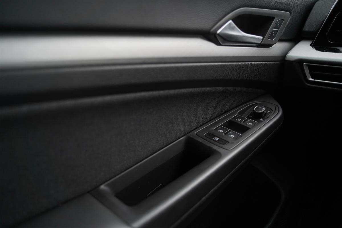 volkswagen-golf-2023-gasolina-999cc