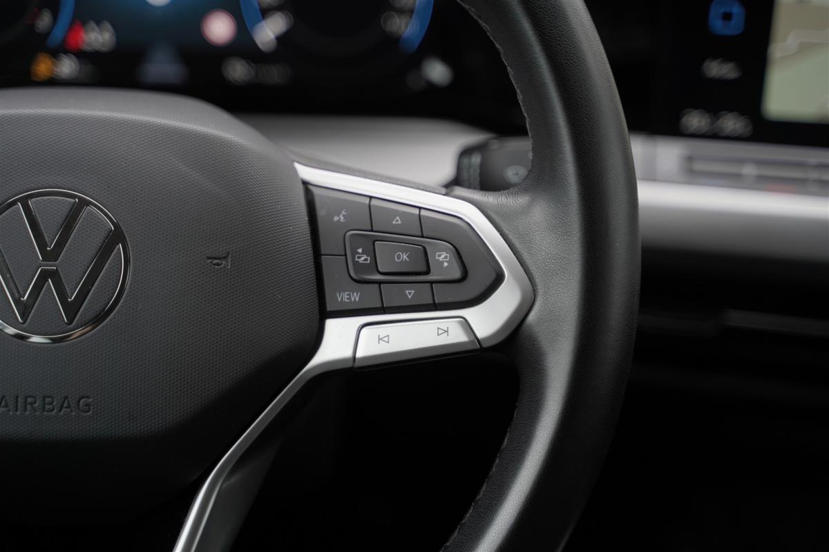 volkswagen-golf-2023-gasolina-999cc