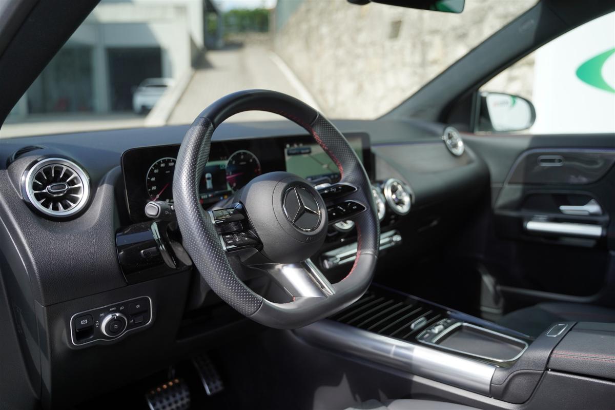 mercedes-benz-gla-2025-diesel-1950cc