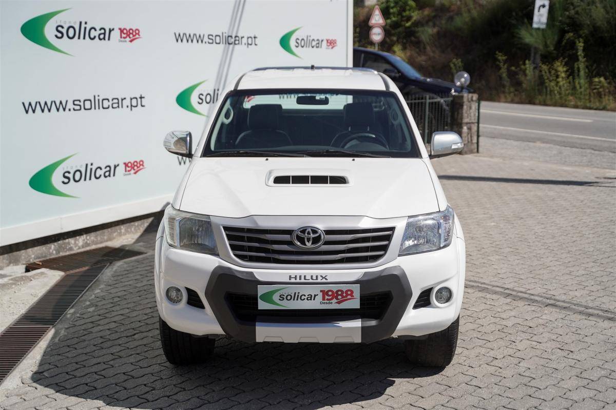 toyota-hilux-2013-diesel-2982cc