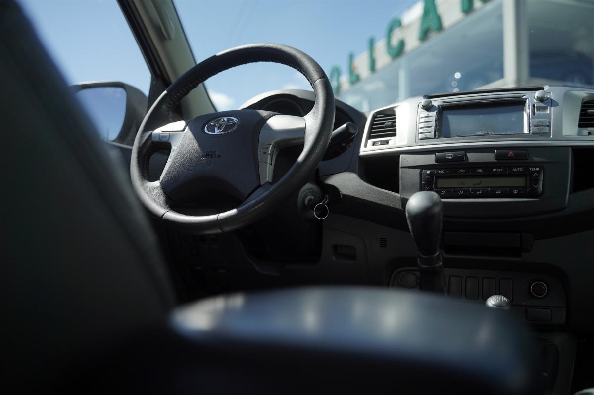 toyota-hilux-2013-diesel-2982cc