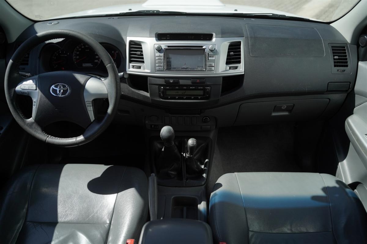 toyota-hilux-2013-diesel-2982cc