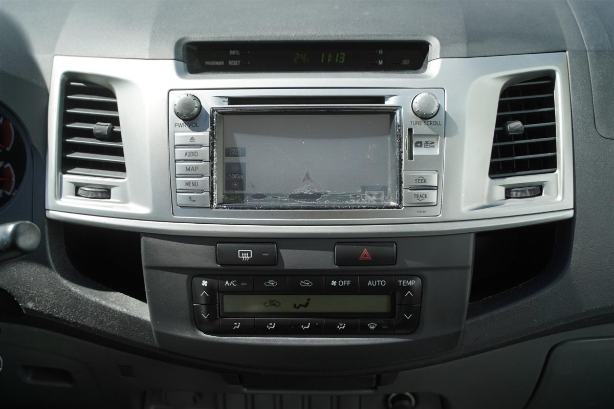 toyota-hilux-2013-diesel-2982cc
