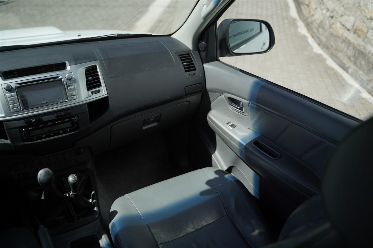 toyota-hilux-2013-diesel-2982cc
