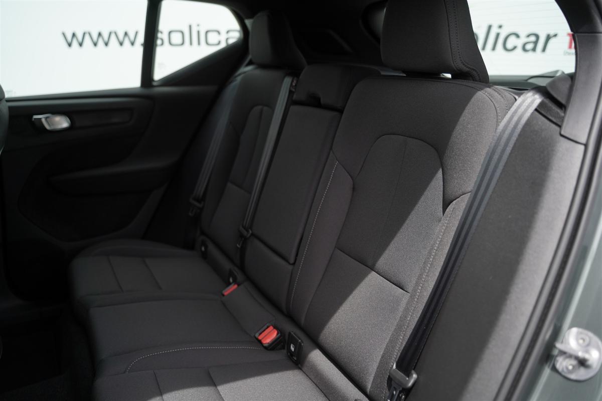 volvo-ex40-2025-eletrico-500cc
