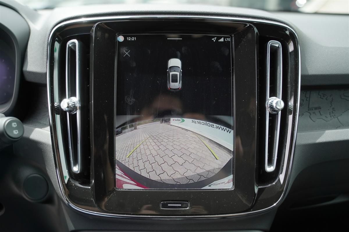 volvo-ex40-2025-eletrico-500cc