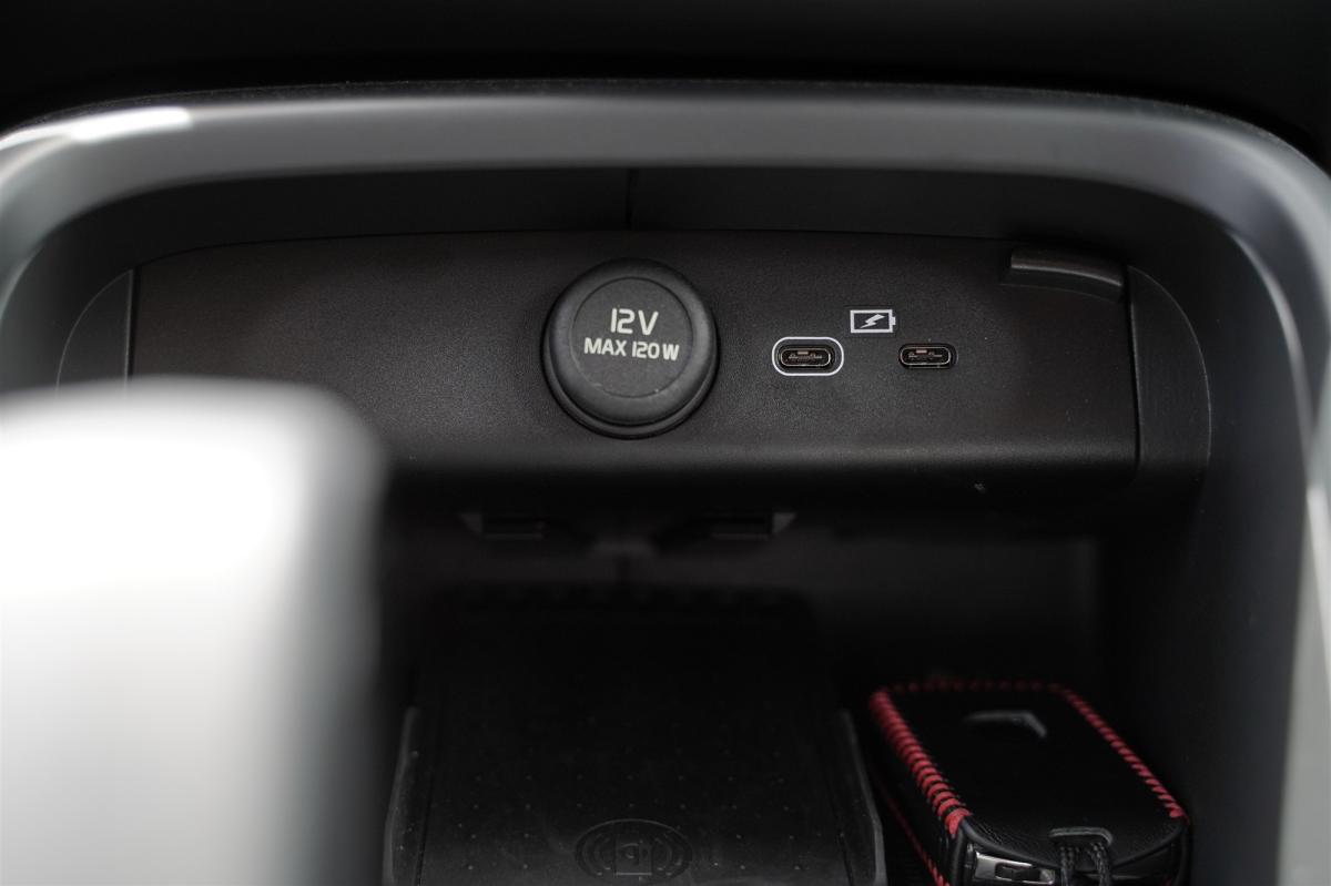 volvo-ex40-2025-eletrico-500cc