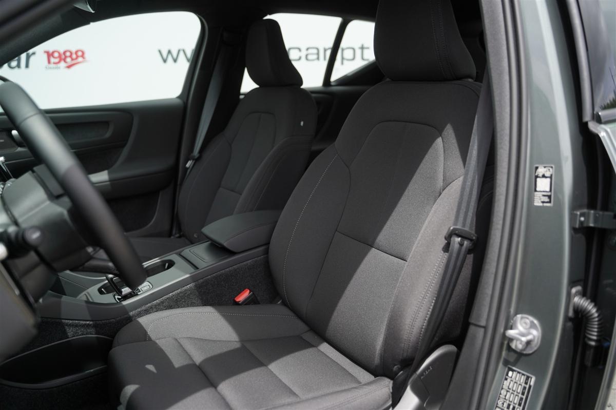 volvo-ex40-2025-eletrico-500cc