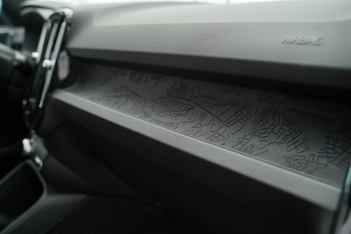 volvo-ex40-2025-eletrico-500cc
