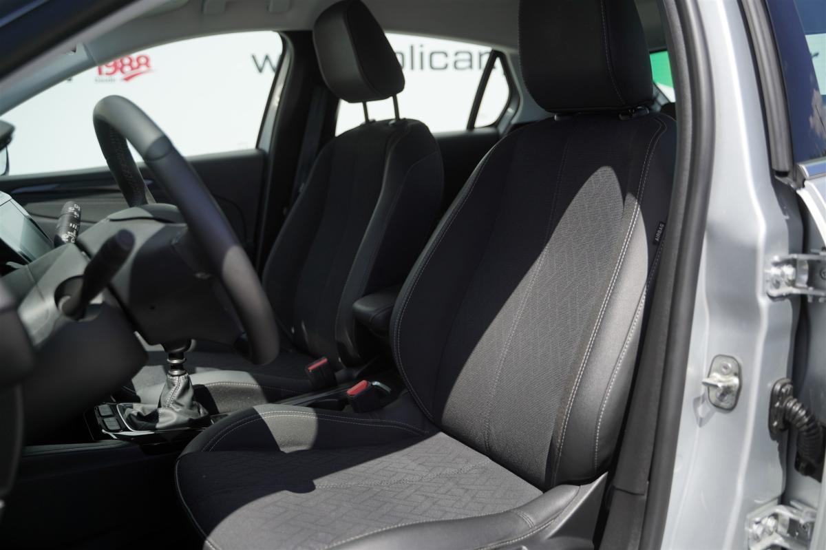 opel-corsa-2023-gasolina-1199cc