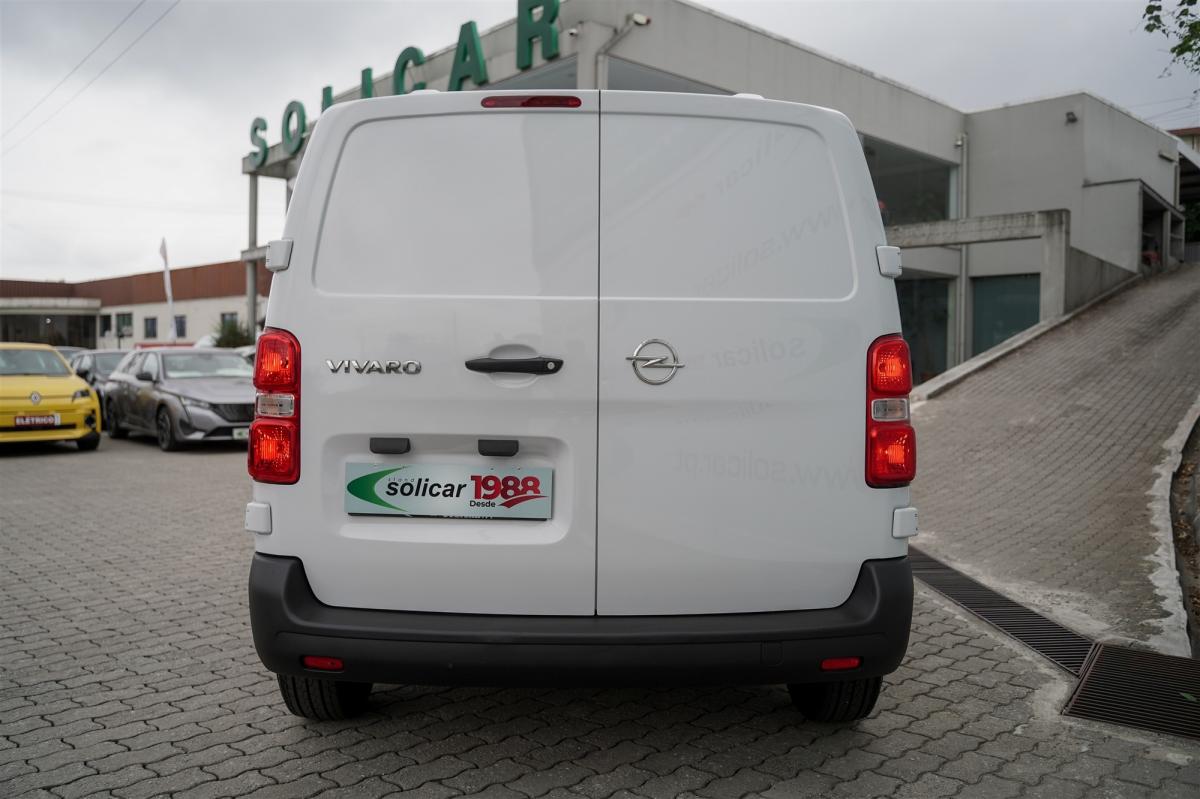 opel-vivaro-2022-diesel-1499cc