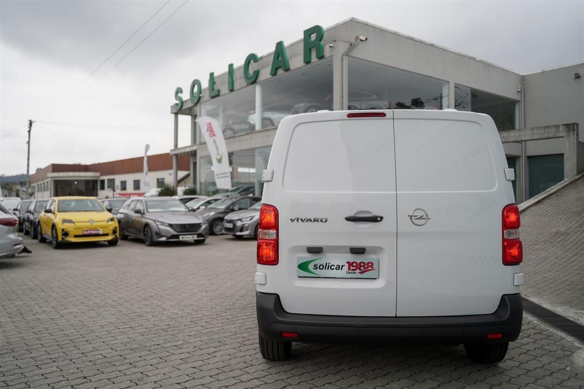 opel-vivaro-2022-diesel-1499cc