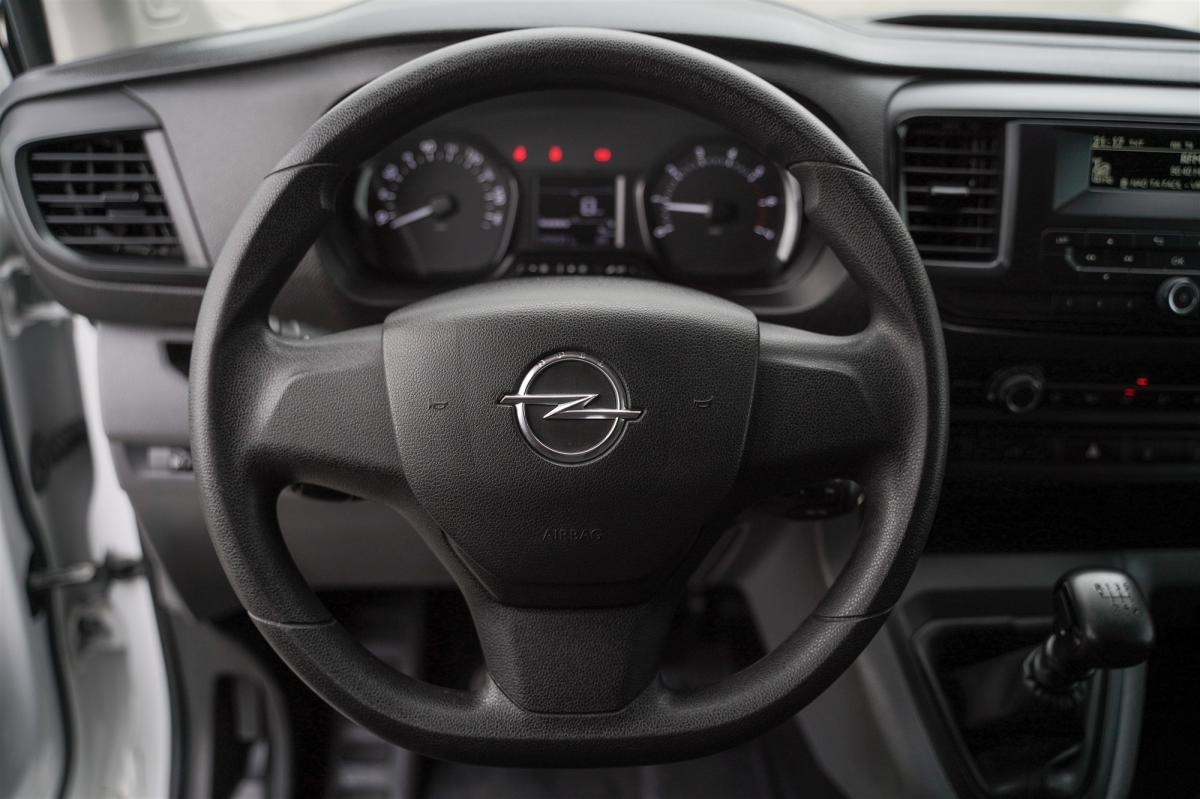 opel-vivaro-2022-diesel-1499cc