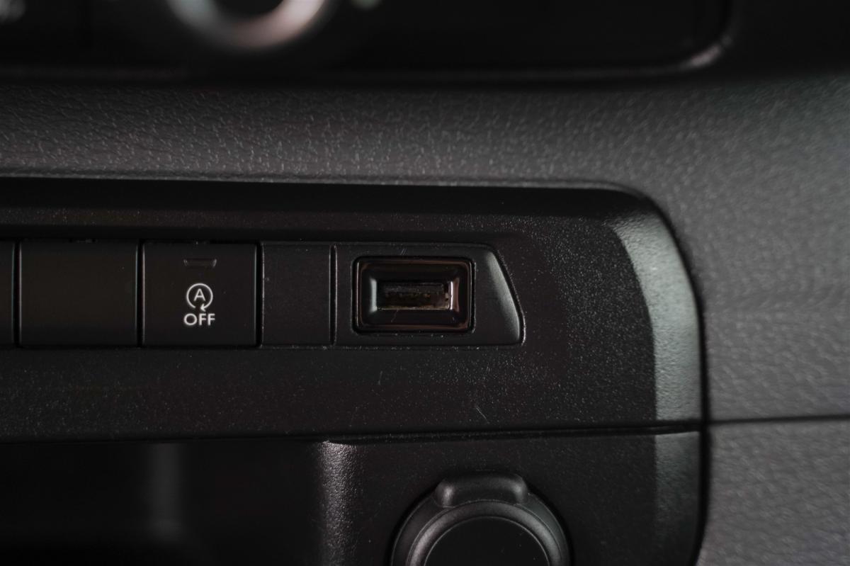 opel-vivaro-2022-diesel-1499cc