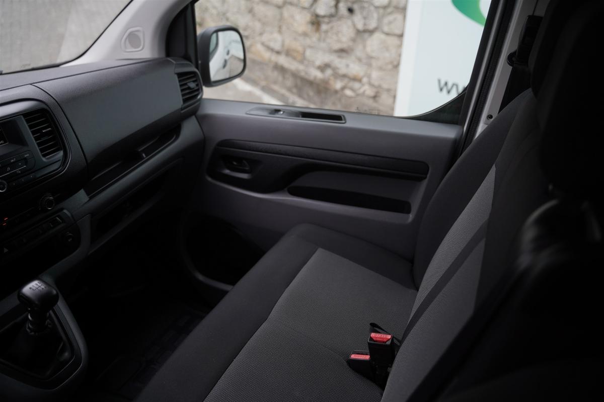 opel-vivaro-2022-diesel-1499cc