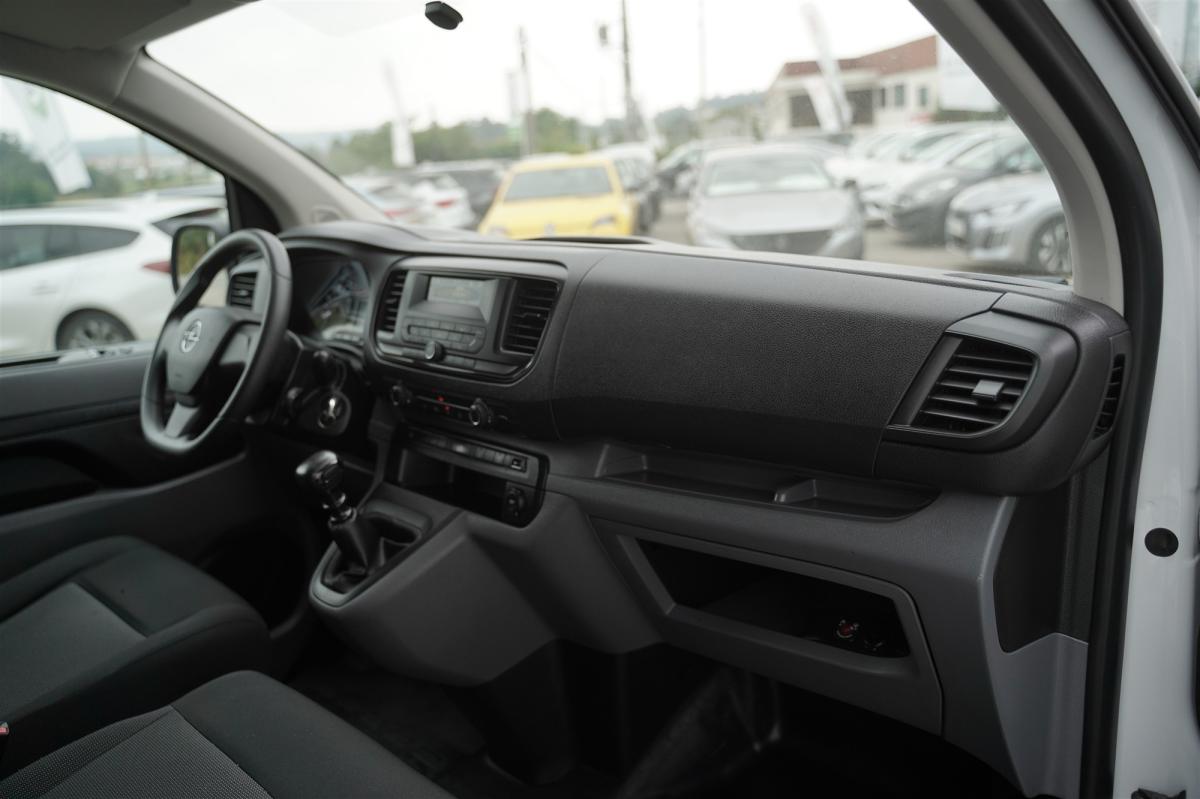 opel-vivaro-2022-diesel-1499cc
