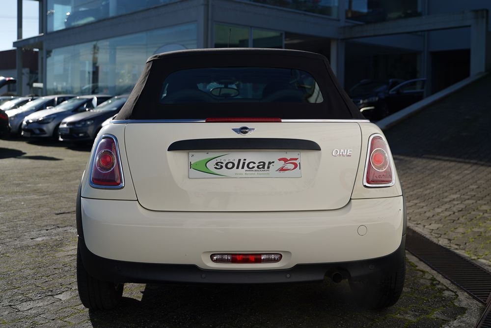 mini-cabrio-2011-gasolina-1598cc