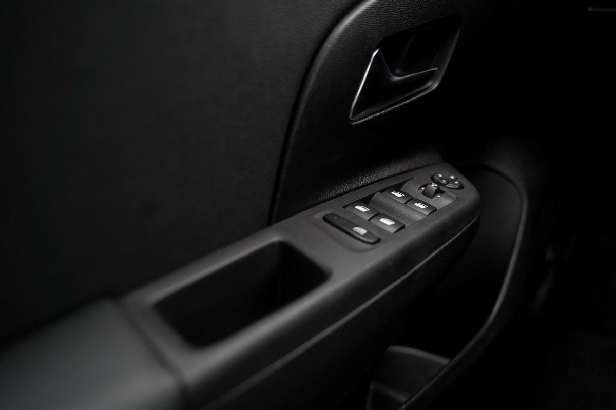 opel-corsa-2025-gasolina-1199cc