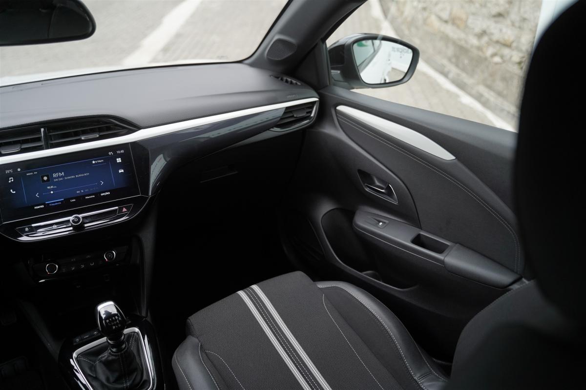opel-corsa-2025-gasolina-1199cc