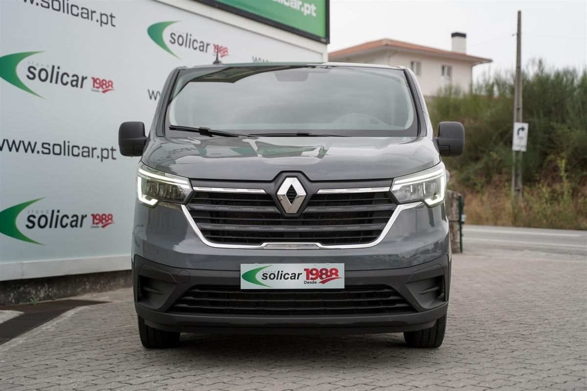 renault-trafic-2023-diesel-1997cc