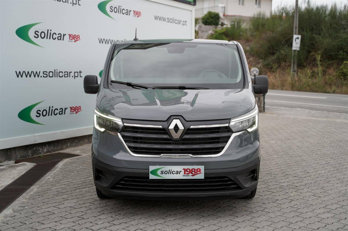 renault-trafic-2023-diesel-1997cc