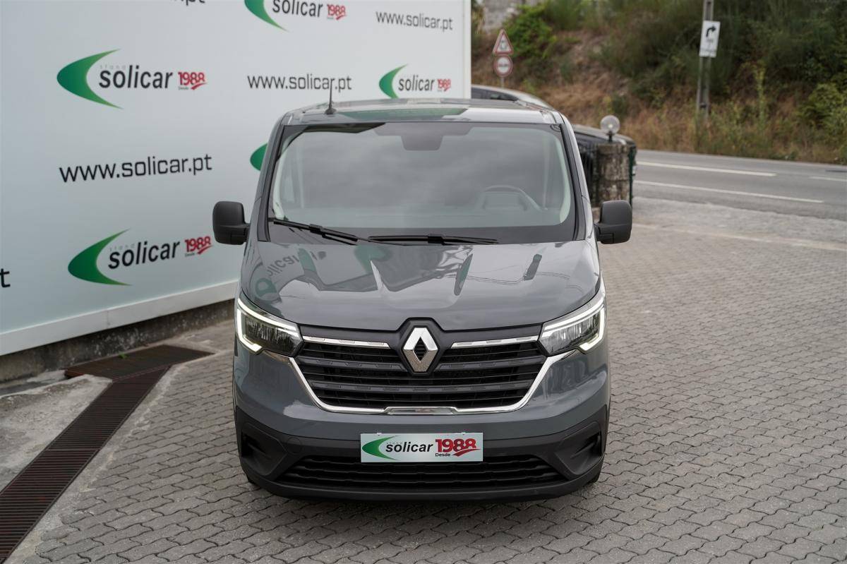 renault-trafic-2023-diesel-1997cc