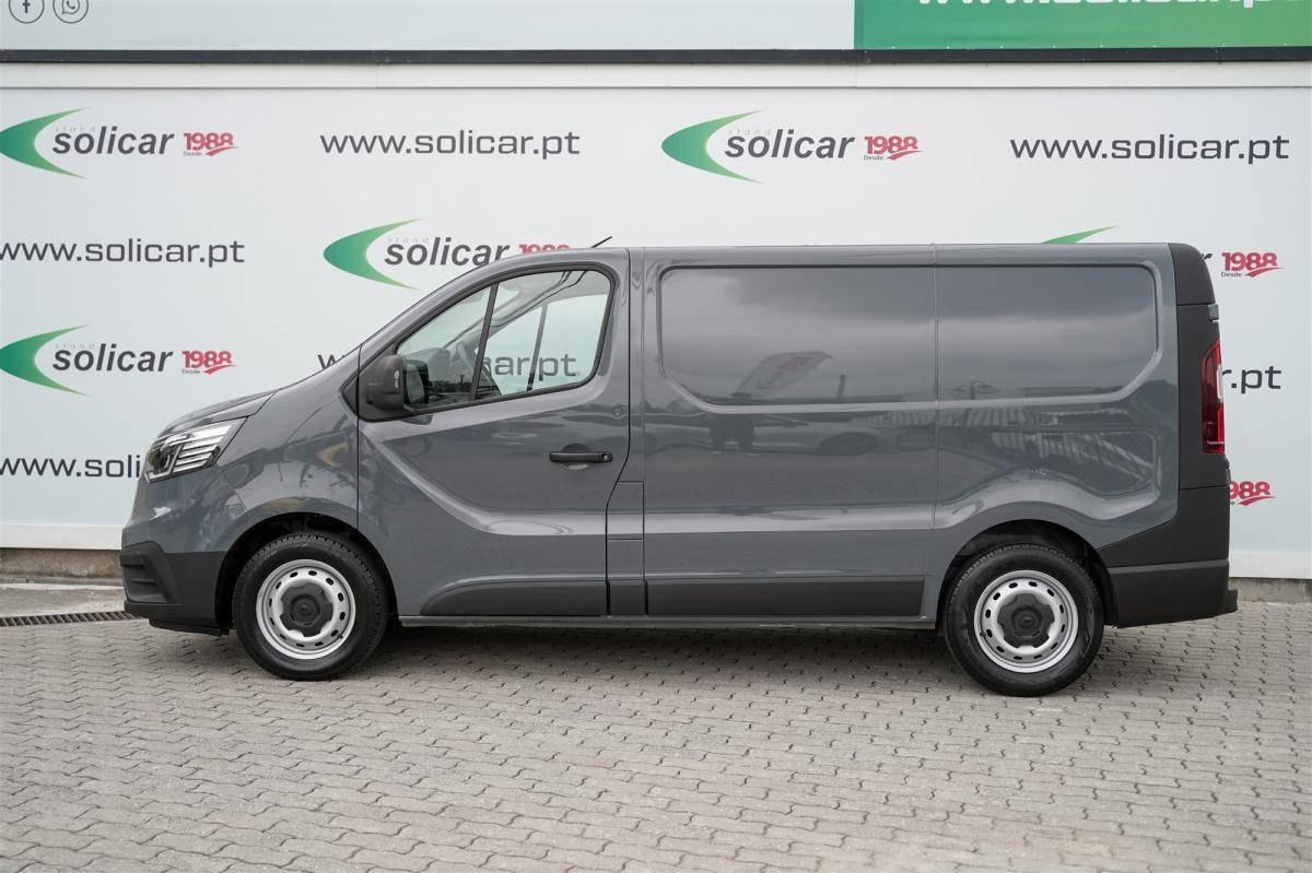 renault-trafic-2023-diesel-1997cc