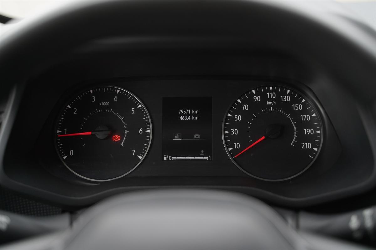renault-trafic-2023-diesel-1997cc