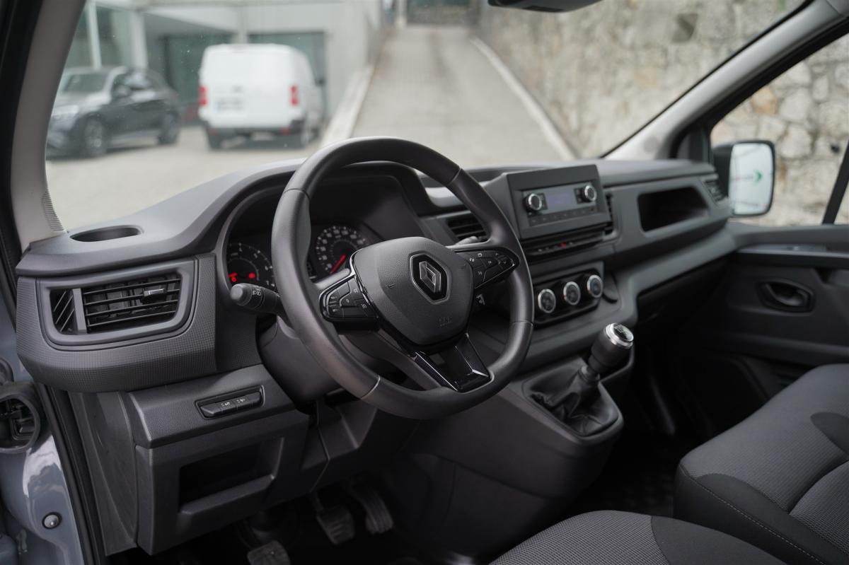 renault-trafic-2023-diesel-1997cc