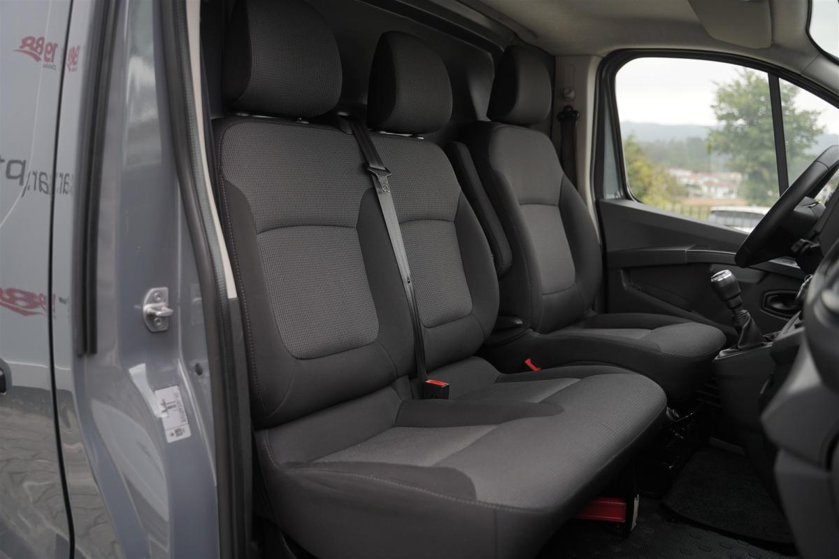 renault-trafic-2023-diesel-1997cc