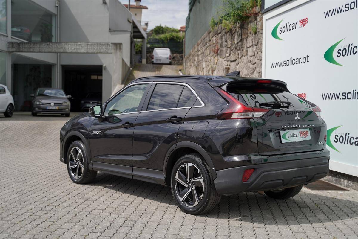 mitsubishi-eclipse-cross-2022-hibrido-a-gasolina-2360cc