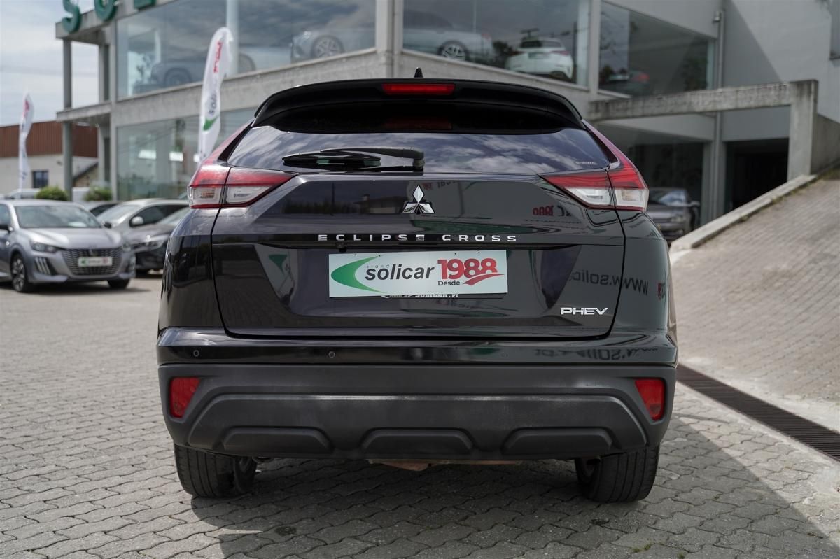 mitsubishi-eclipse-cross-2022-hibrido-a-gasolina-2360cc