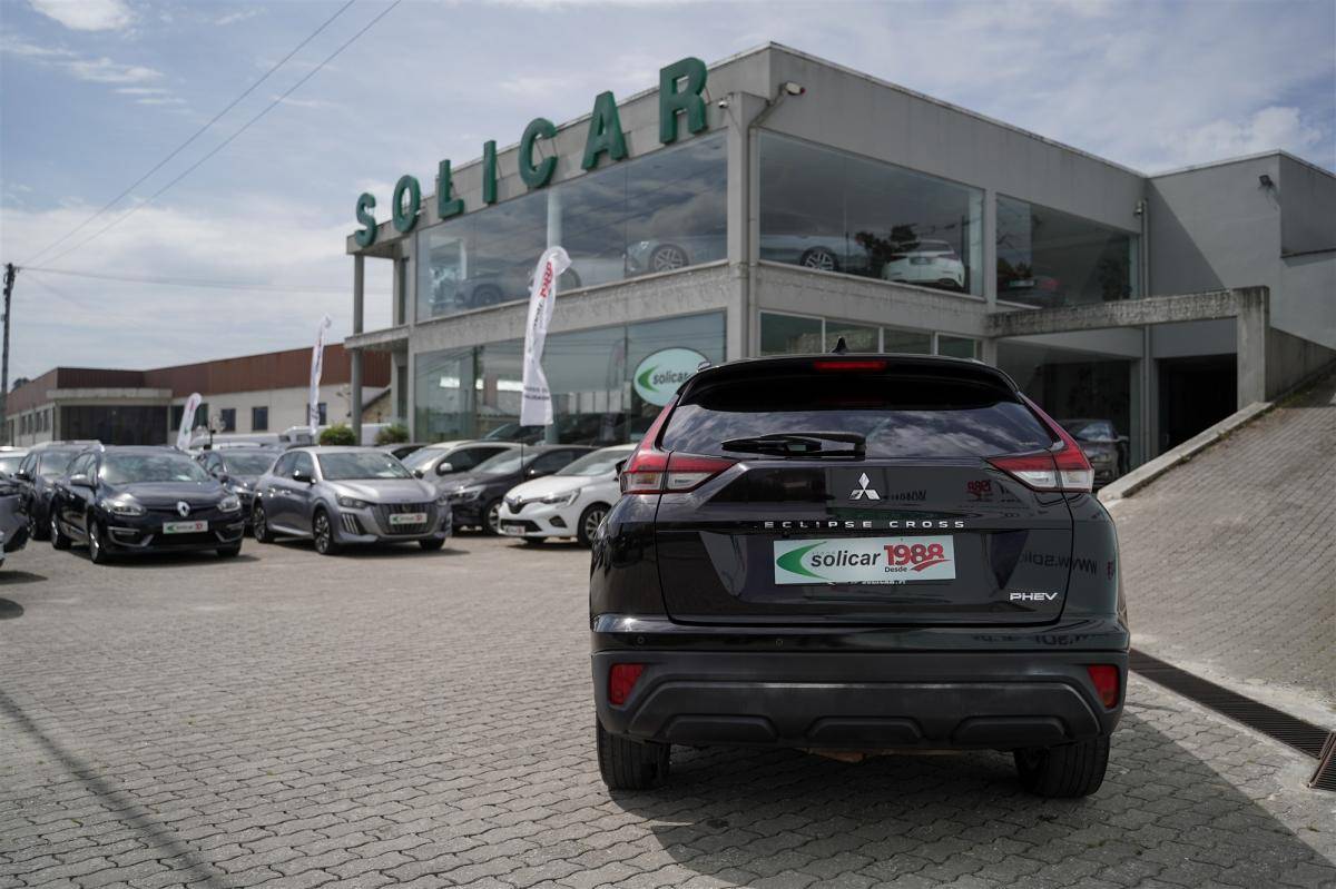 mitsubishi-eclipse-cross-2022-hibrido-a-gasolina-2360cc