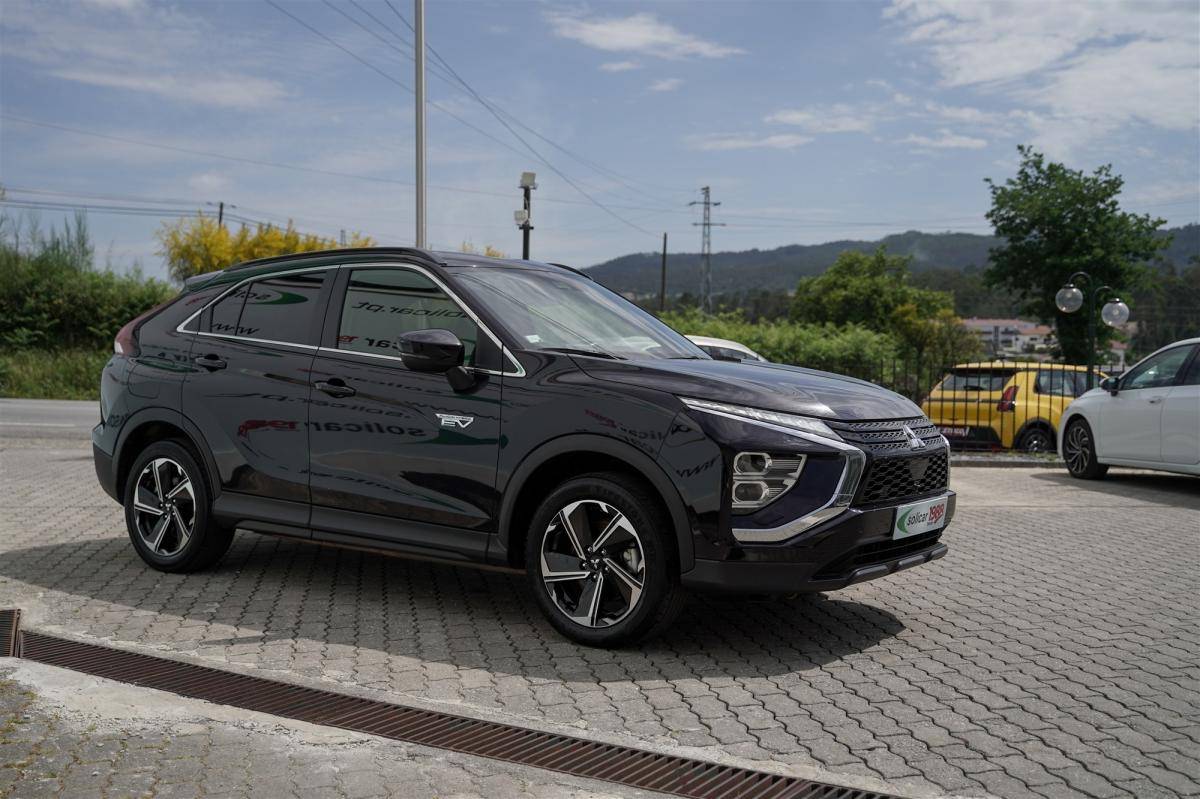 mitsubishi-eclipse-cross-2022-hibrido-a-gasolina-2360cc