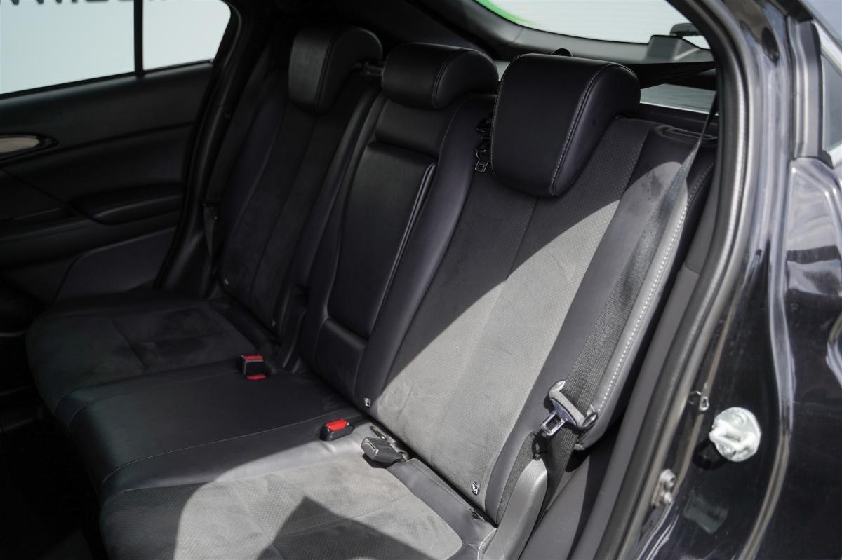 mitsubishi-eclipse-cross-2022-hibrido-a-gasolina-2360cc