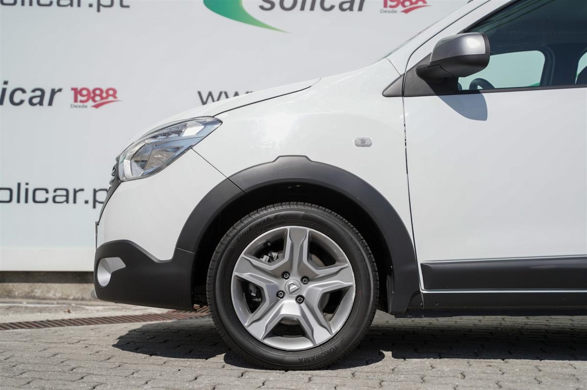 dacia-lodgy-2022-diesel-1461cc