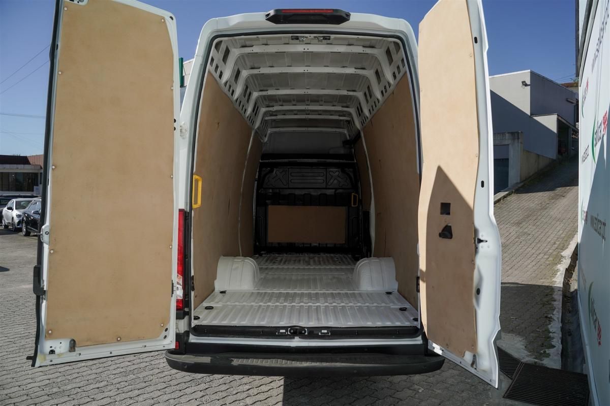 iveco-daily-2023-diesel-2287cc